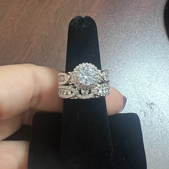 Silver Size 6 Ring - Picture 1 of 6